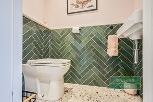 Photo 25- click for photo gallery